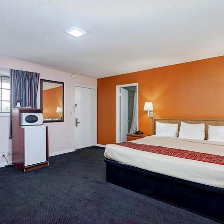 Regency Inn Fayetteville Eksteriør billede
